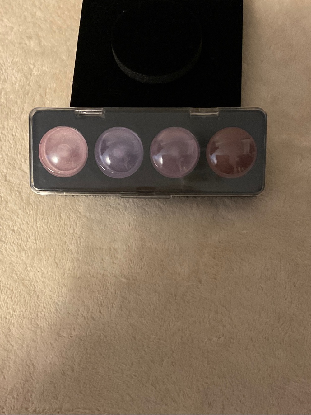 Mini Four-Shade Eyeshadow Palette - Pink, Lavender, Mauve, Brown